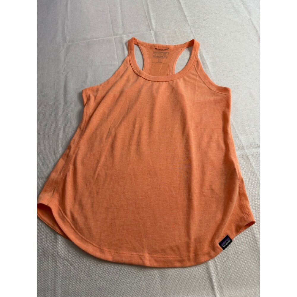 Patagonia Capilene Cool Trail Tank Top Women’s Small Orange Coral Racerback
